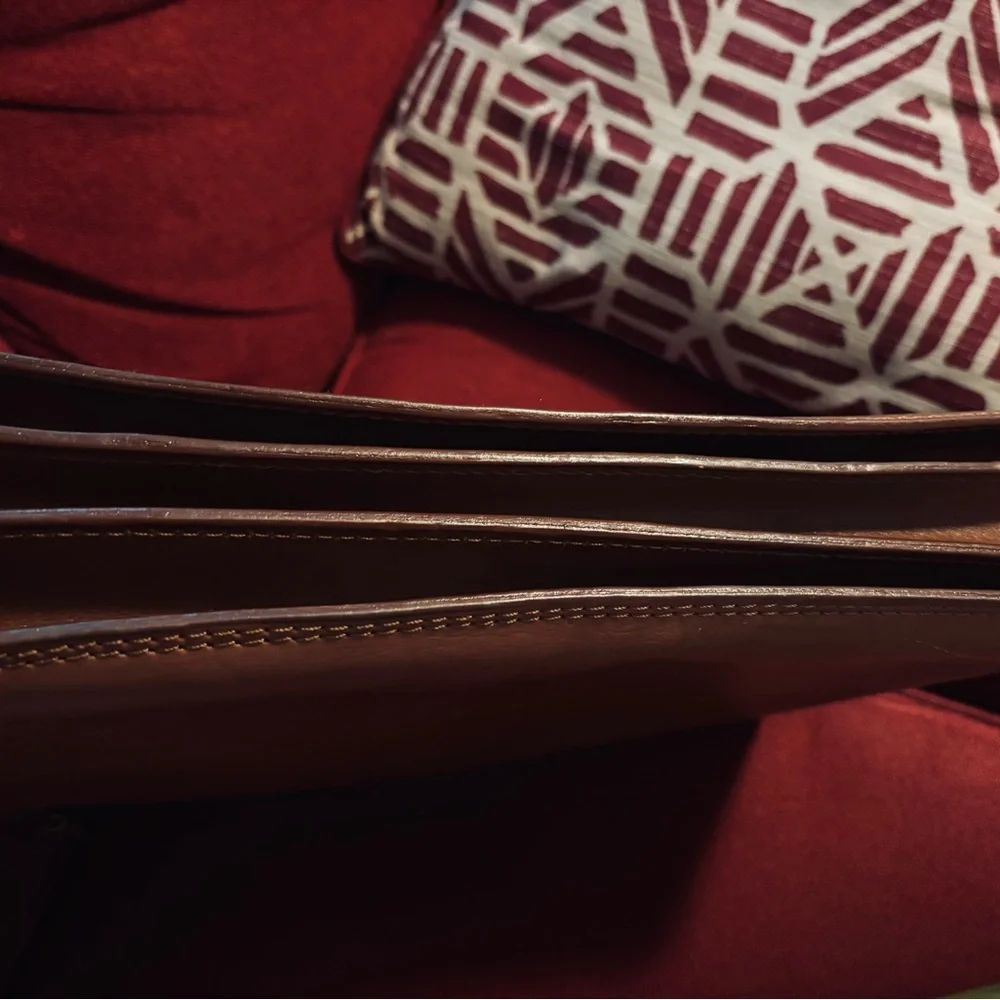 Elegant Brown Leather Briefcase
